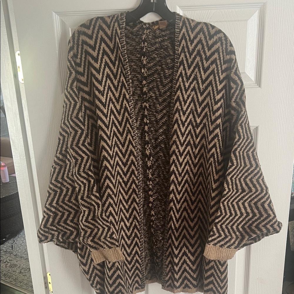 Love By Design Black and Tan Chevron Cardigan
